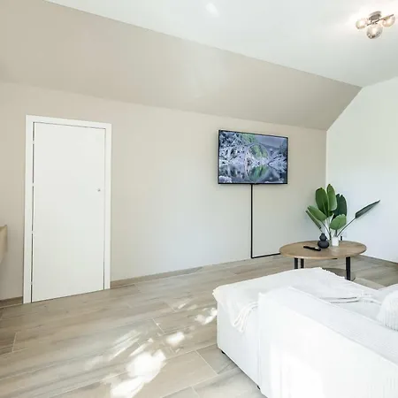 City-suite I Wifi I Bbq I Tv I Terrasse Apartment *